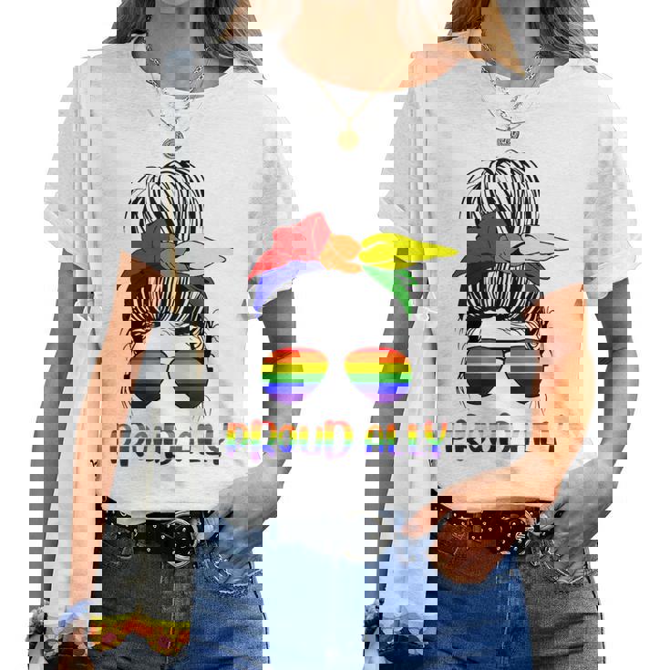 Messy Bun Proud Ally Pride Flag Love Lgbt レインボー サングラス レディースTシャツ