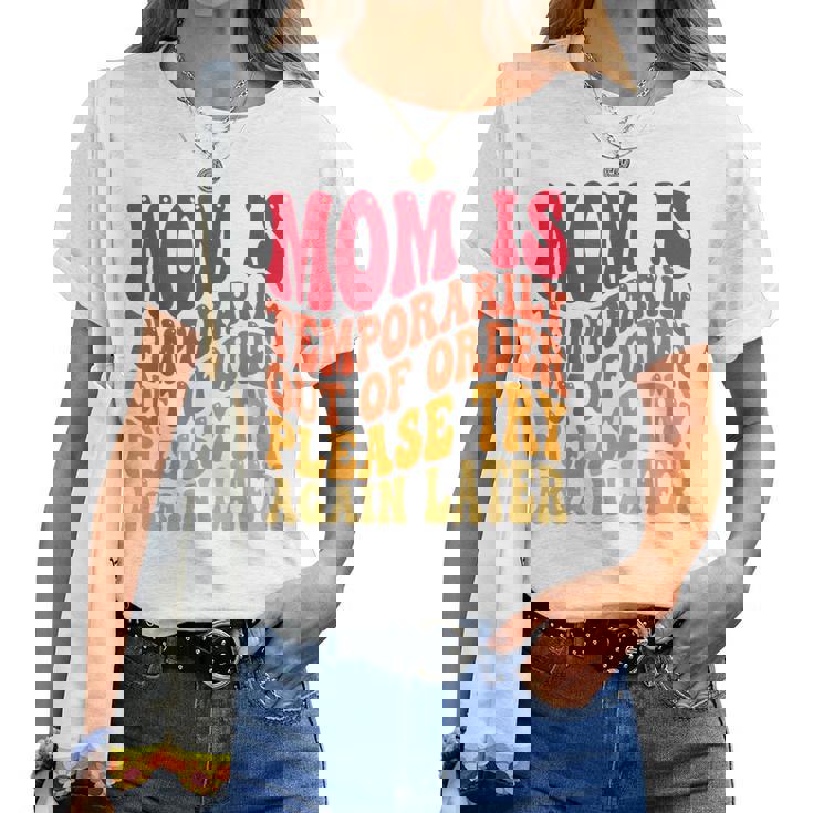 Momは一時的に順不同でおもしろいジョーク ママ向け レディースTシャツ