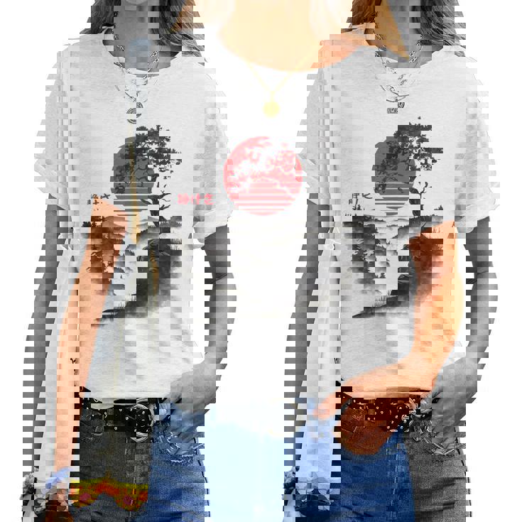 日本の木 赤い月 絵画 日本 夕日 男性 女性 レディースTシャツ