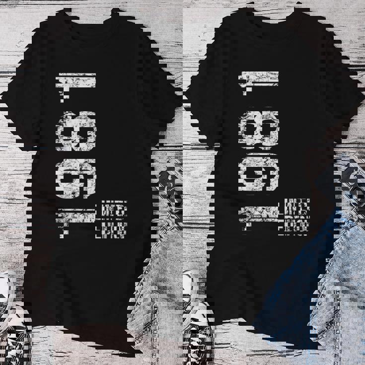 44歳の誕生日 男性 女性 44歳 1981年 誕生日プレゼント レディースTシャツ 面白い贈り物