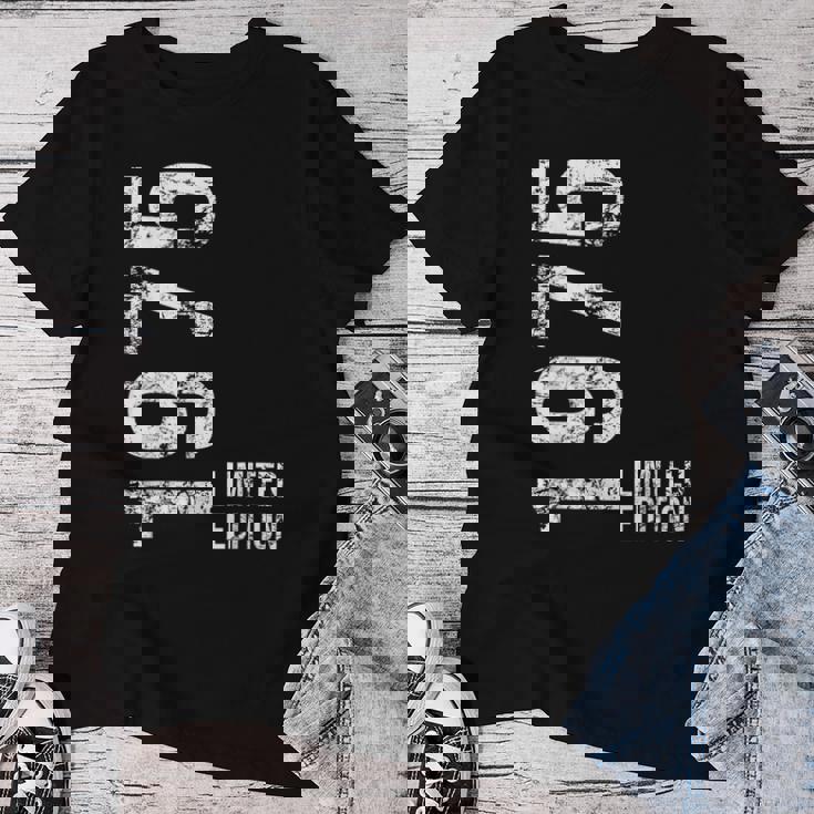 50歳の誕生日 男性 女性 50歳 1975年 誕生日プレゼント レディースTシャツ 面白い贈り物