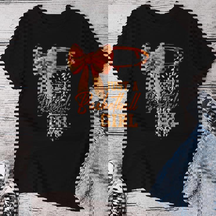 Just A Basketball Girl キュート コケット リボン バスケットボール選手 ガールズ レディースTシャツ 面白い贈り物