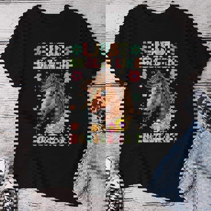 Just Really Like Horses グルーヴィーな乗馬 乗馬 レディースTシャツ 面白い贈り物