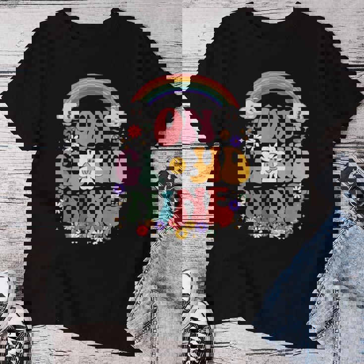 On Cloud Nine Birthday シャツ 9歳の誕生日 女の子 面白い レトロ レディースTシャツ 面白い贈り物