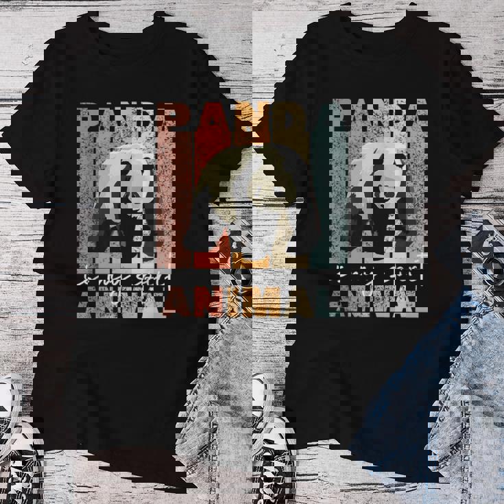 Panda Is Mypirit Animal かわいいパンダヴィンテージパンダ レディースTシャツ 面白い贈り物