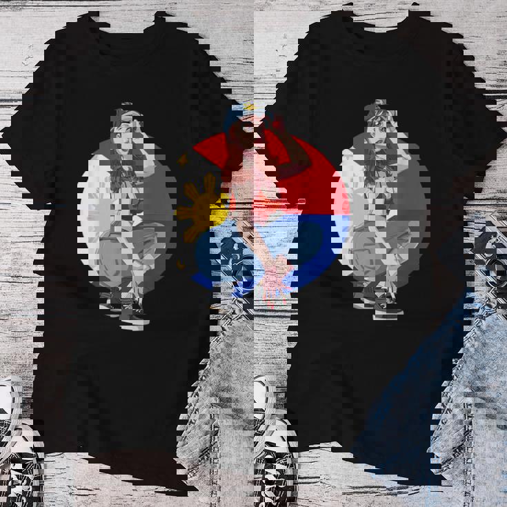 Pinay Girl フィリピン 強い フィリピン国旗 フィリピンプライド レディースTシャツ 面白い贈り物