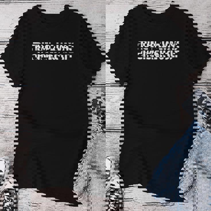 Trump Always Chickens Out Taco レディースTシャツ 面白い贈り物