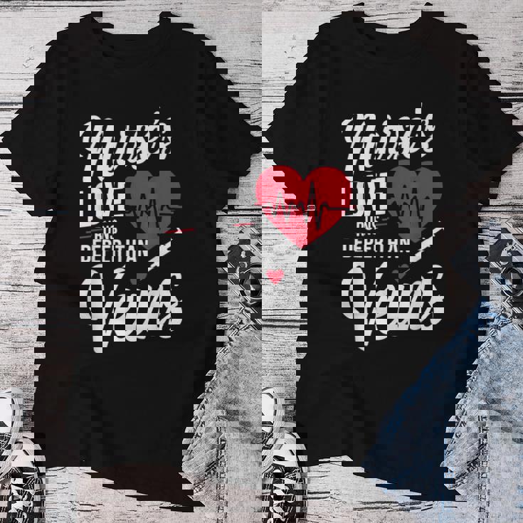 かわいい 看護師 看護デザイン 女性 男性 面白い 看護師 レディースTシャツ 面白い贈り物