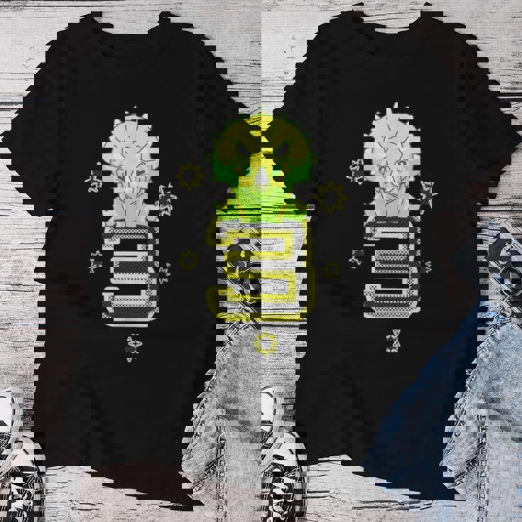 キッズ 3歳 赤ちゃん トリケラトプス 誕生日 恐竜 男の子 女の子 レディースTシャツ 面白い贈り物