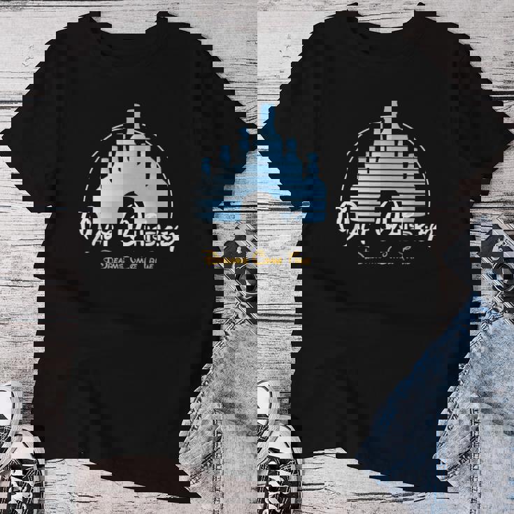 モルトウイスキー、 Malt Whiskey Dreams Come True 面白いパロディ レディースTシャツ 面白い贈り物