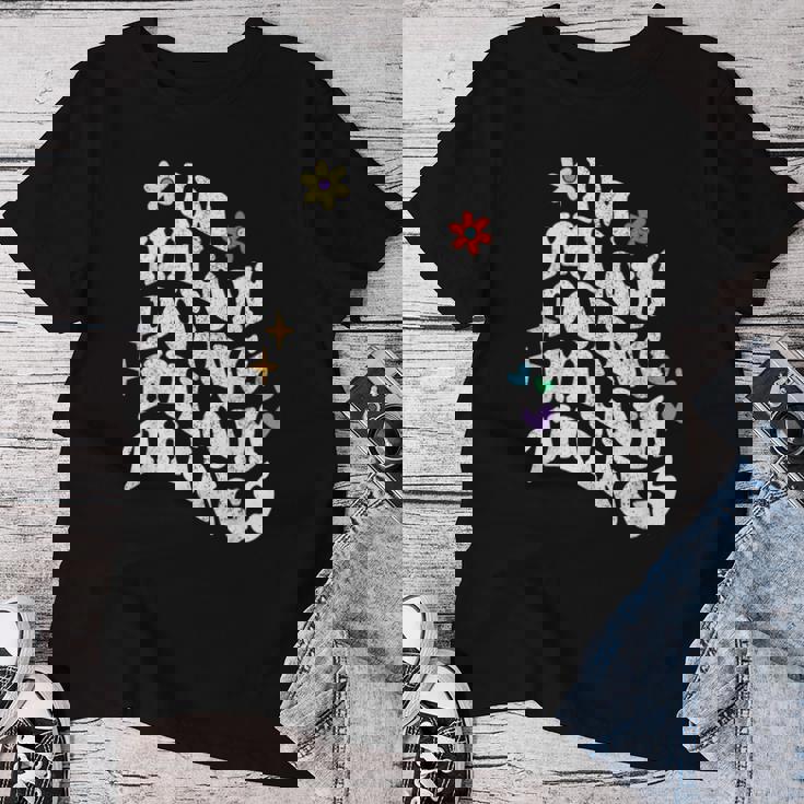 レトロ Groovy Im Wilow Doing Wilow Things おもしろ 母の日 レディースTシャツ 面白い贈り物