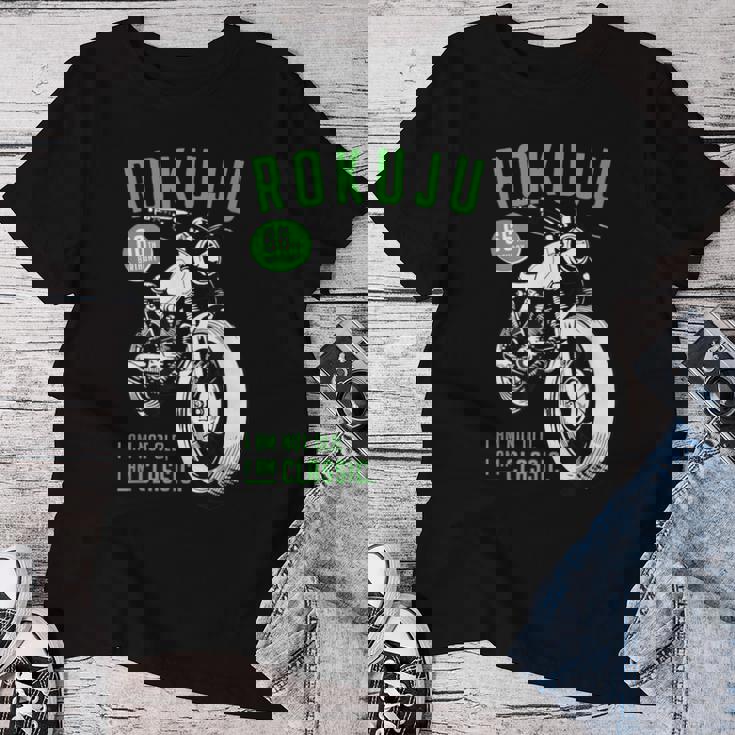 緑寿祝い バイク好き 車好き 父 男性 女性 クラシックバイク 66歳 I'm Not Old I'm Classic レディースTシャツ 面白い贈り物