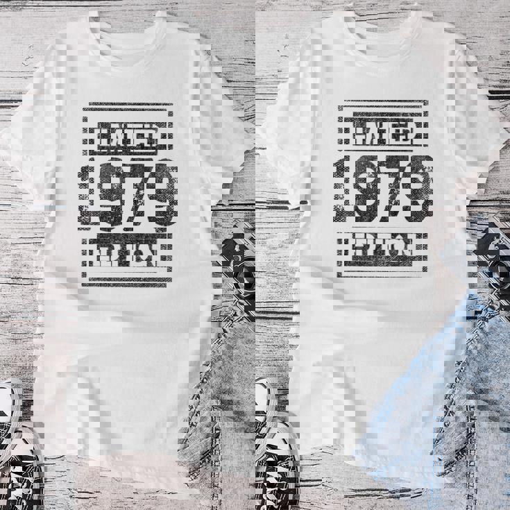 46歳の誕生日 男性 女性 46歳 ヴィンテージ 1979年 レディースTシャツ 面白い贈り物