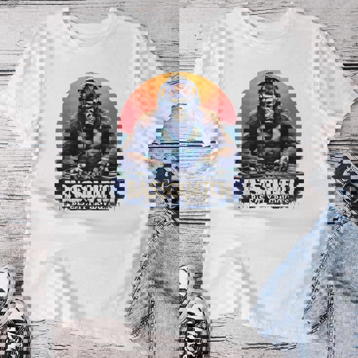 Bassquatch – Groovyasquatch Djデザイン 音楽愛好家向け レディースTシャツ 面白い贈り物