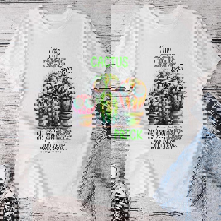 I'm No Cactus Expert But Know A Prick When Iee One レディースTシャツ 面白い贈り物