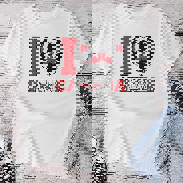 I Love Canada サッカーボール 男の子 女の子 キッズ カナダ国旗 レディースTシャツ 面白い贈り物