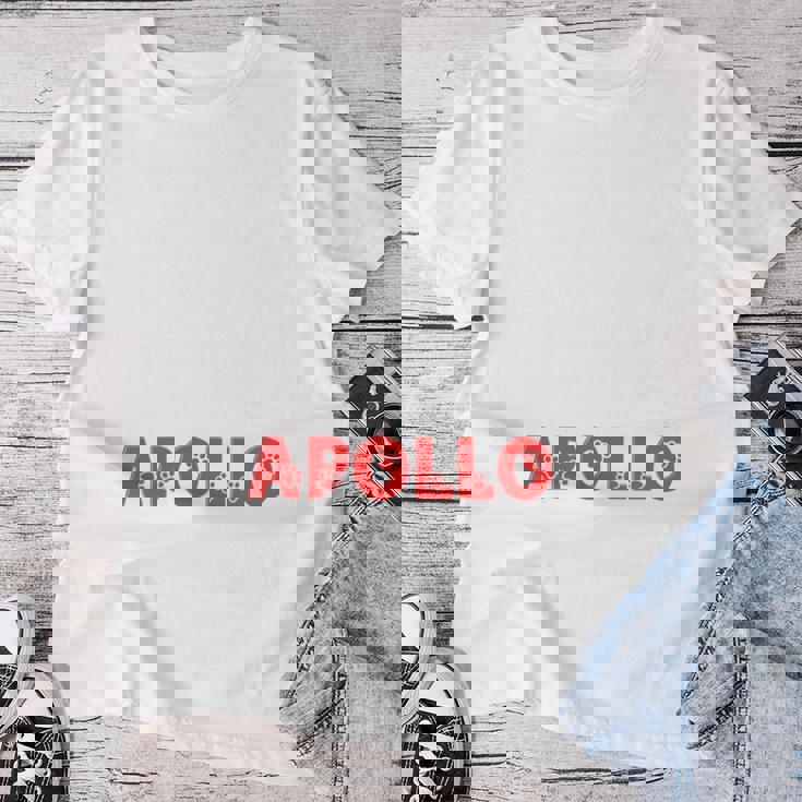 犬の名前 アポロ All In Need Is Coffee My Dog Named Apollo 長袖tシャツ レディースTシャツ 面白い贈り物