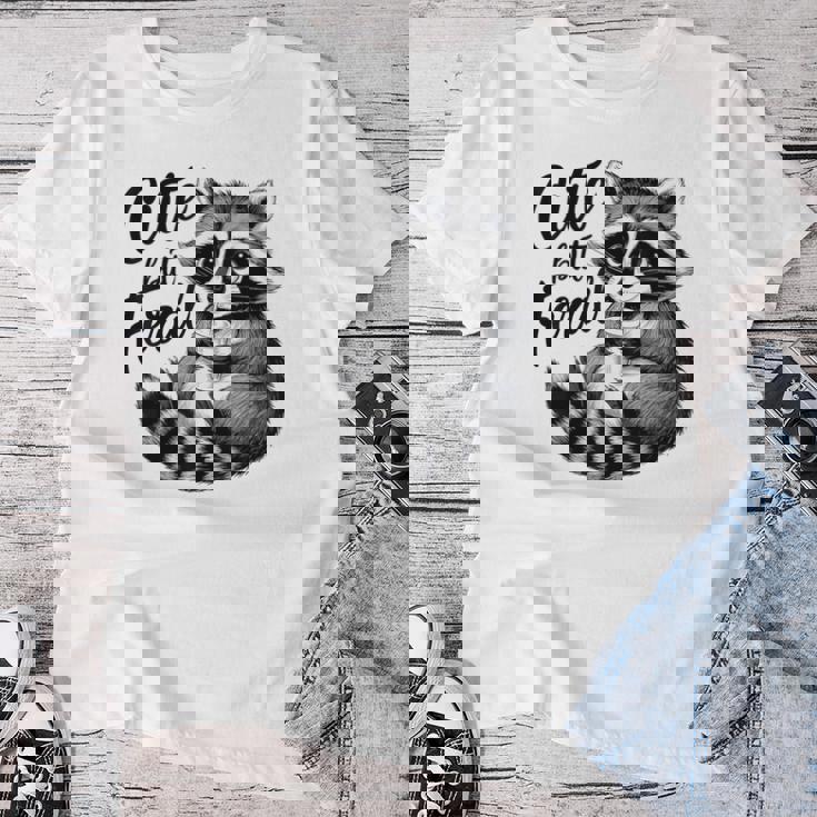 野生の女の子の夏の面白いミームかわいいけど野生のアライグマ休暇 レディースTシャツ 面白い贈り物