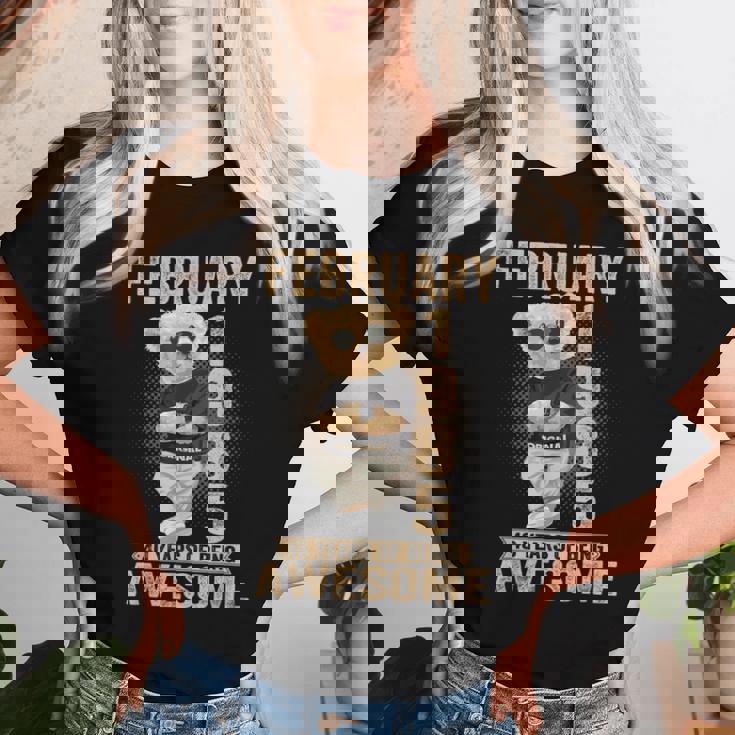 1985年2月40歳の誕生日男性と女性のための素晴らしいテディベア。 レディースTシャツ 彼女への贈り物