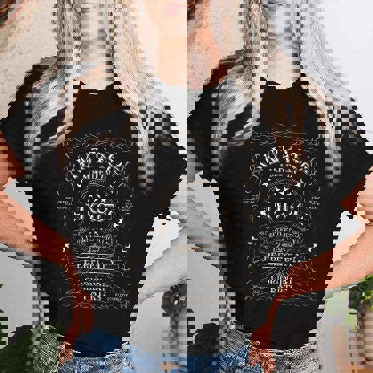 28歳の誕生日 男性 女性 28歳 1997年 誕生日プレゼント レディースTシャツ 彼女への贈り物