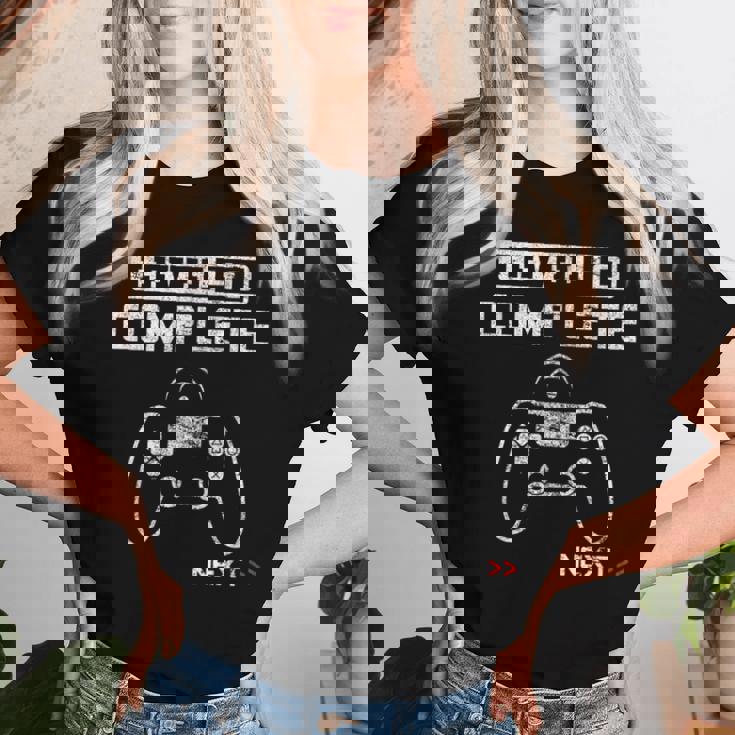 40歳の誕生日プレゼント Level 40 Complete 贈り物 男性用、女性用 レディースTシャツ 彼女への贈り物