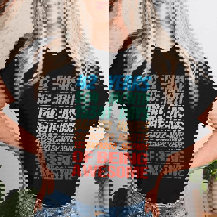 42歳 42歳 誕生日 女性 男性 42歳 誕生日 レディースTシャツ 彼女への贈り物