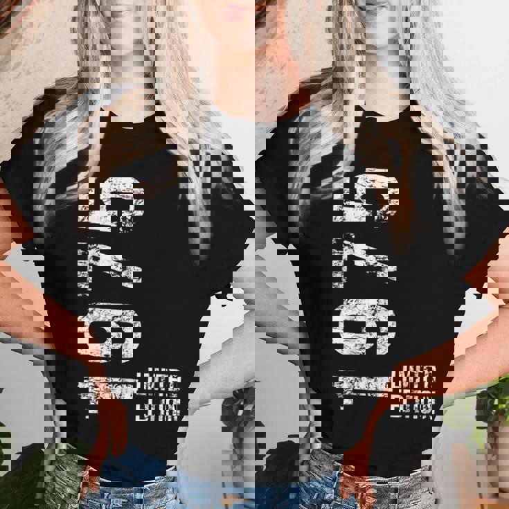 50歳の誕生日 男性 女性 50歳 1975年 誕生日プレゼント レディースTシャツ 彼女への贈り物