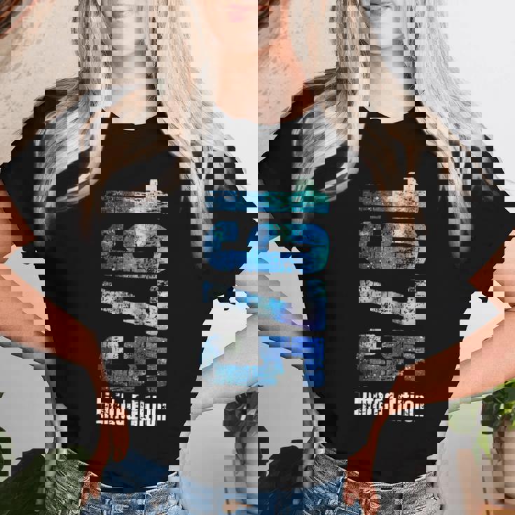 50歳の誕生日男性女性50歳限定版1975 レディースTシャツ 彼女への贈り物