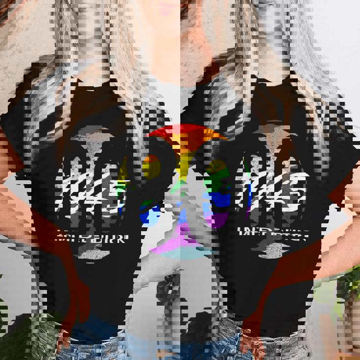 80歳の誕生日 男性 女性 80歳 1945年生まれ レディースTシャツ 彼女への贈り物