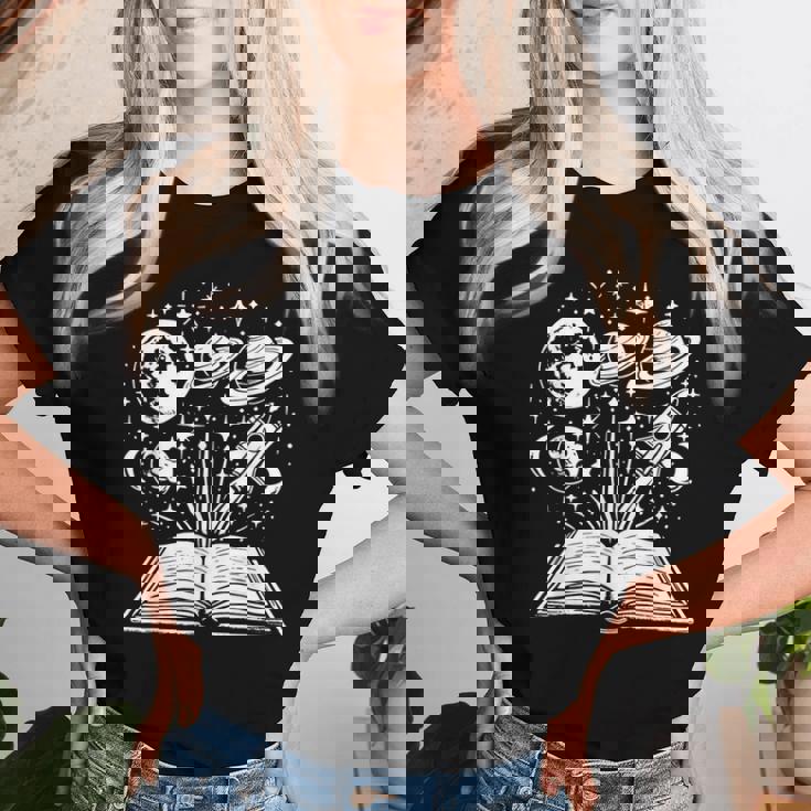 Bookpace Reading Lover Teacher Bookworm Librarian Reader レディースTシャツ 彼女への贈り物