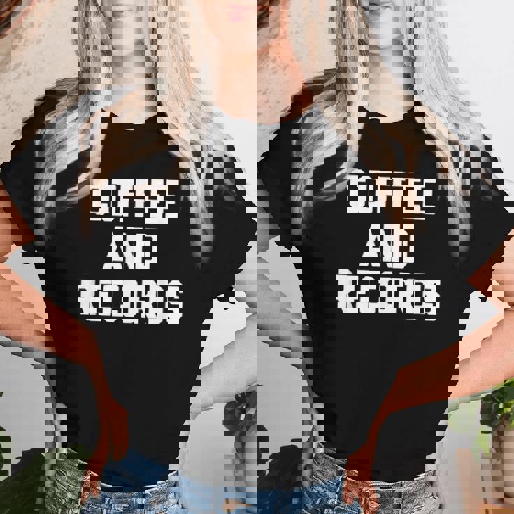 Coffee & Records 面白いビニールレコードコレクターミュージック レディースTシャツ 彼女への贈り物