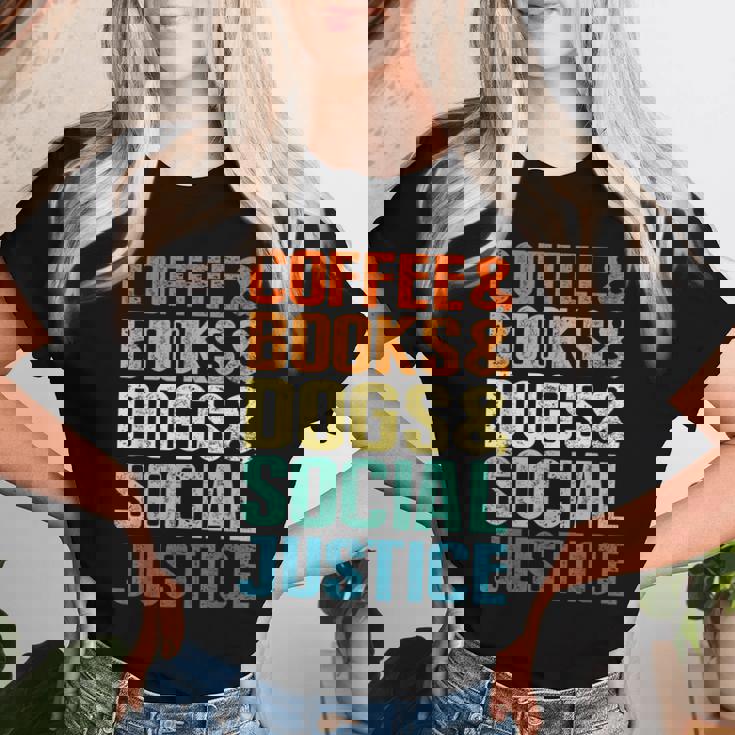 Coffee Books Dogsocial Justice レディースTシャツ 彼女への贈り物