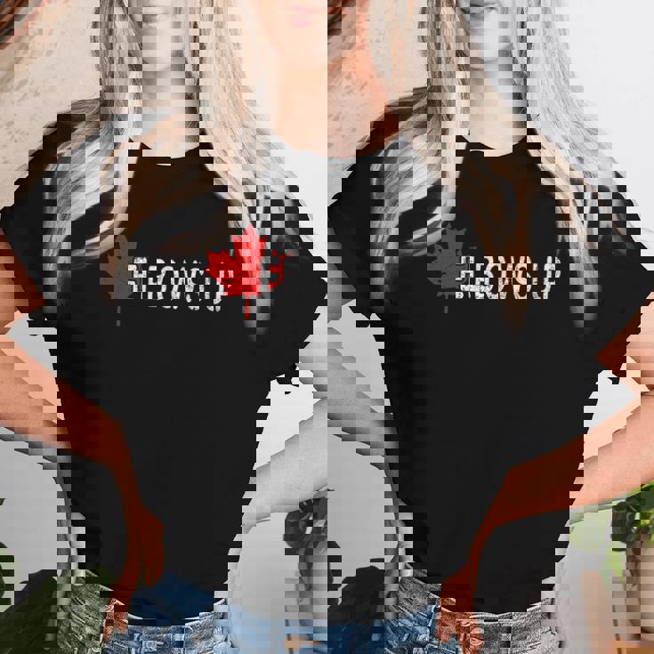 Elbows Up Canada Never 51 カナダ国旗 面白い 男性 女性 ギフト レディースTシャツ 彼女への贈り物