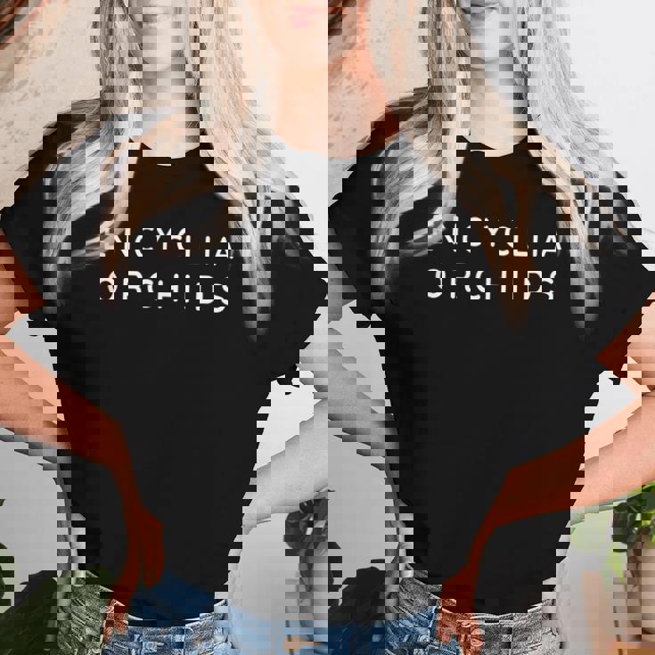 Encyclia 蘭の花 エンシクリア 蘭の花 モダンフォント レディースTシャツ 彼女への贈り物