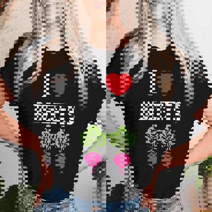 Food Humor Beetrootimpleegetable I Love Beets レディースTシャツ 彼女への贈り物