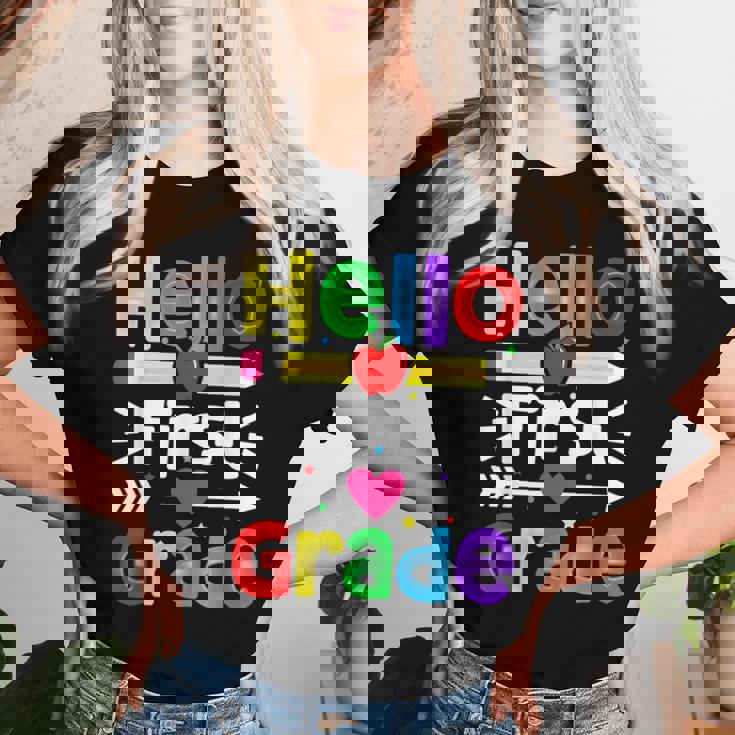 Hello First Grade Back Tochool 1St Day Of 1St Grade レディースTシャツ 彼女への贈り物