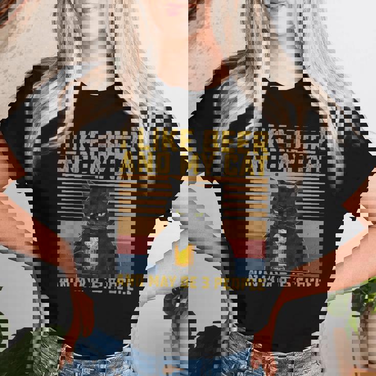 I Like Beer My Cat And Maybe 3人 猫好き ギフト レディースTシャツ 彼女への贈り物