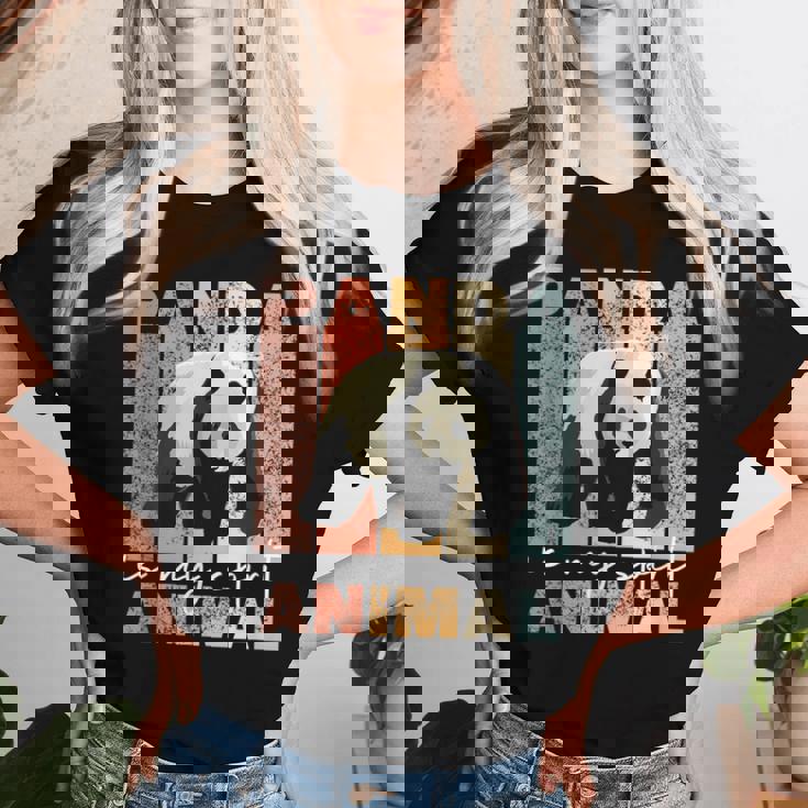 Panda Is Mypirit Animal かわいいパンダヴィンテージパンダ レディースTシャツ 彼女への贈り物