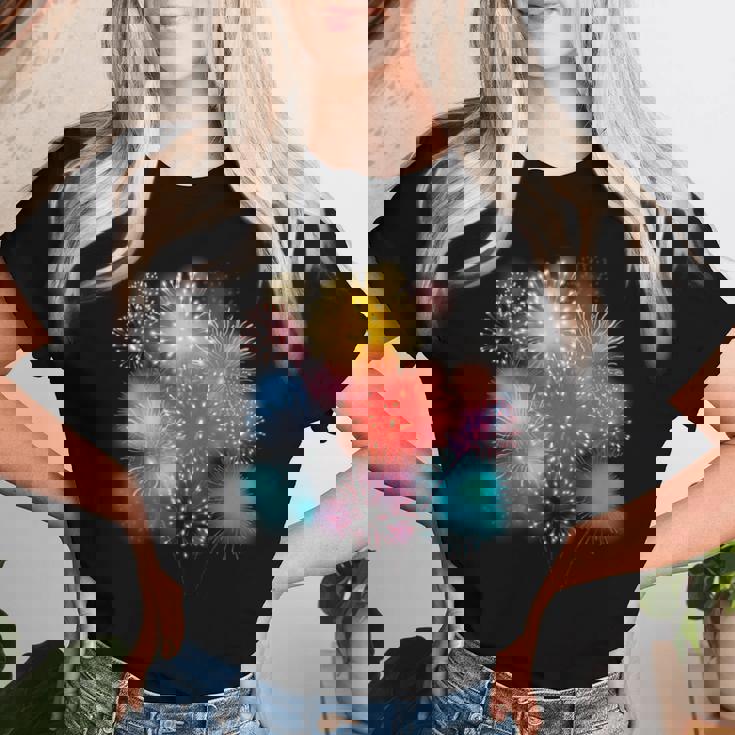 Pyrotechnics パイロマニック花火 パイロ爆発ロケット レディースTシャツ 彼女への贈り物