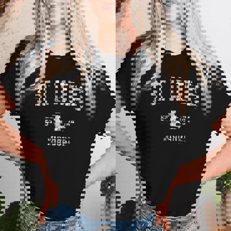 St Louis Missouri Mo ヴィンテージ アスレチック スポーツデザイン レディースTシャツ 彼女への贈り物