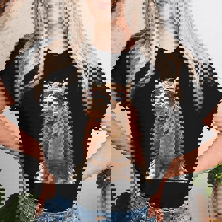 サングラスをかけた馬 馬の女の子 ライダー 甘い馬 レディースTシャツ 彼女への贈り物