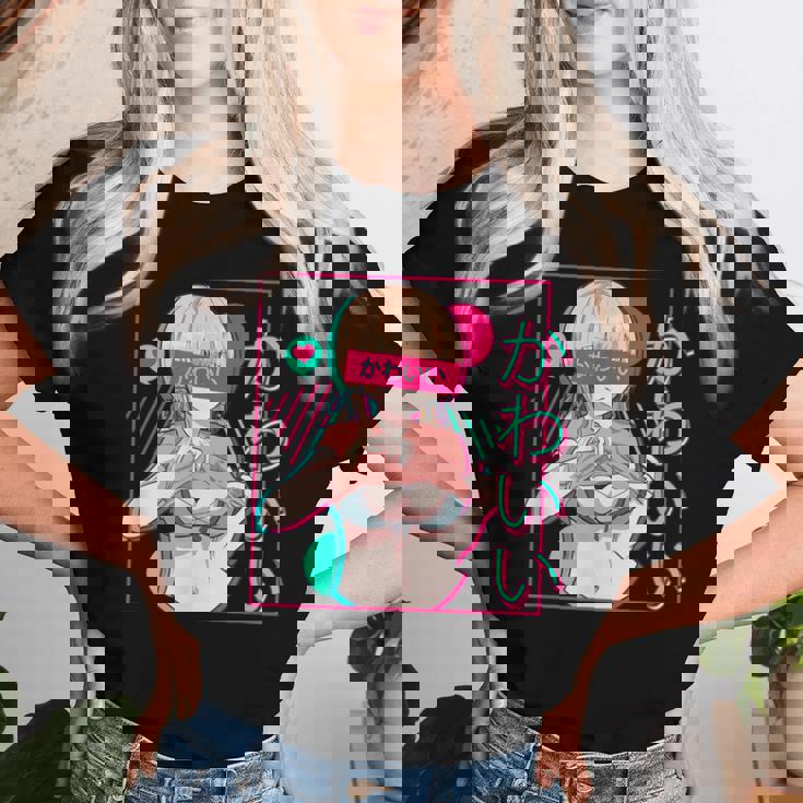 スケベなアニメの女の子 レディースTシャツ 彼女への贈り物