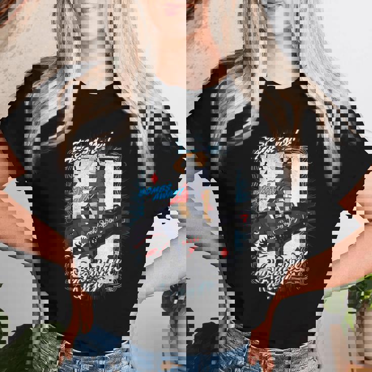 ピンナップ セクシーガールギフト 男性またはピンナップラバー、Bombshell Queen レディースTシャツ 彼女への贈り物