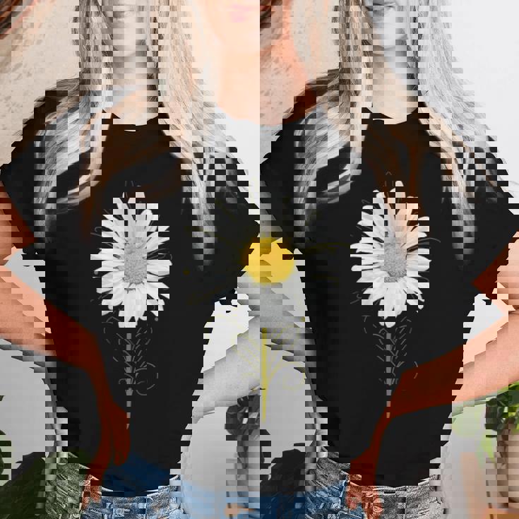 マーガレット ミクストメディア 美しい夏の花 ボタニカルアート レディースTシャツ 彼女への贈り物