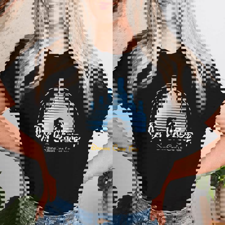 モルトウイスキー、 Malt Whiskey Dreams Come True 面白いパロディ レディースTシャツ 彼女への贈り物