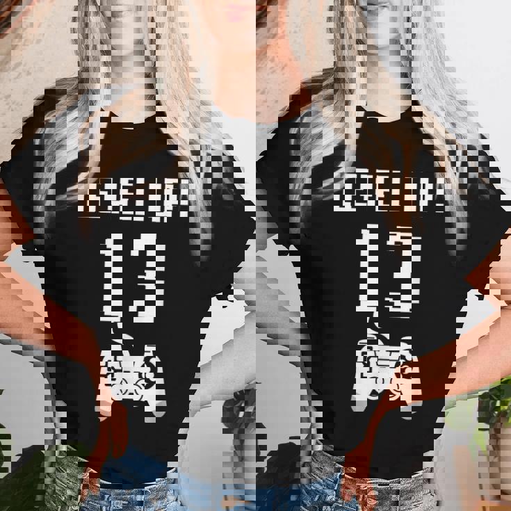 レベルアップ 13歳 誕生日プレゼント 男の子 女の子 レディースTシャツ 彼女への贈り物