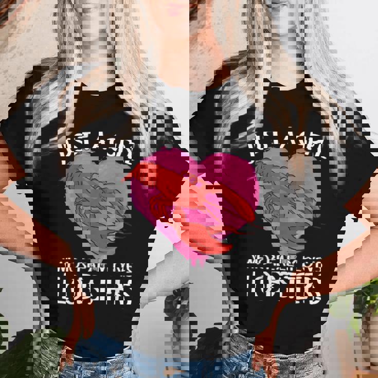 ロブスターが大好きな女の子です。ザリガニ ロブスター レディースTシャツ 彼女への贈り物