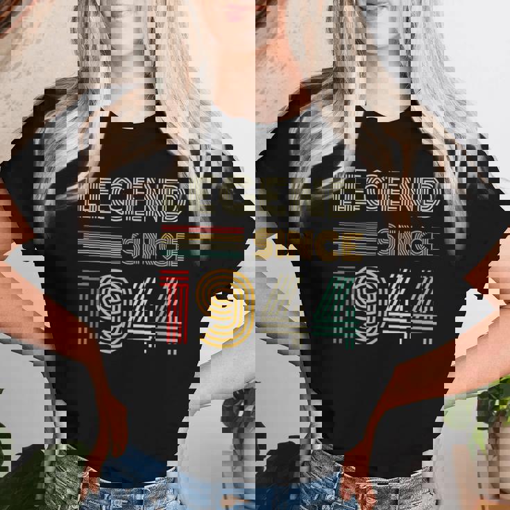 ヴィンテージ 1944 81 歳の誕生日プレゼント 男性 女性 81 歳 レディースTシャツ 彼女への贈り物