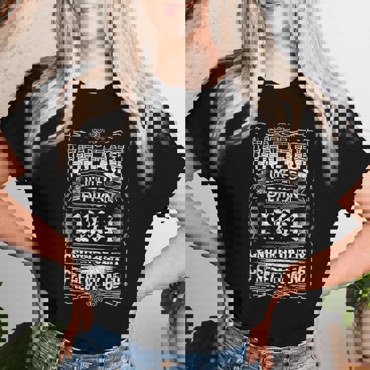 ヴィンテージ 1964 61歳の誕生日プレゼント 男性 女性 61歳 レディースTシャツ 彼女への贈り物