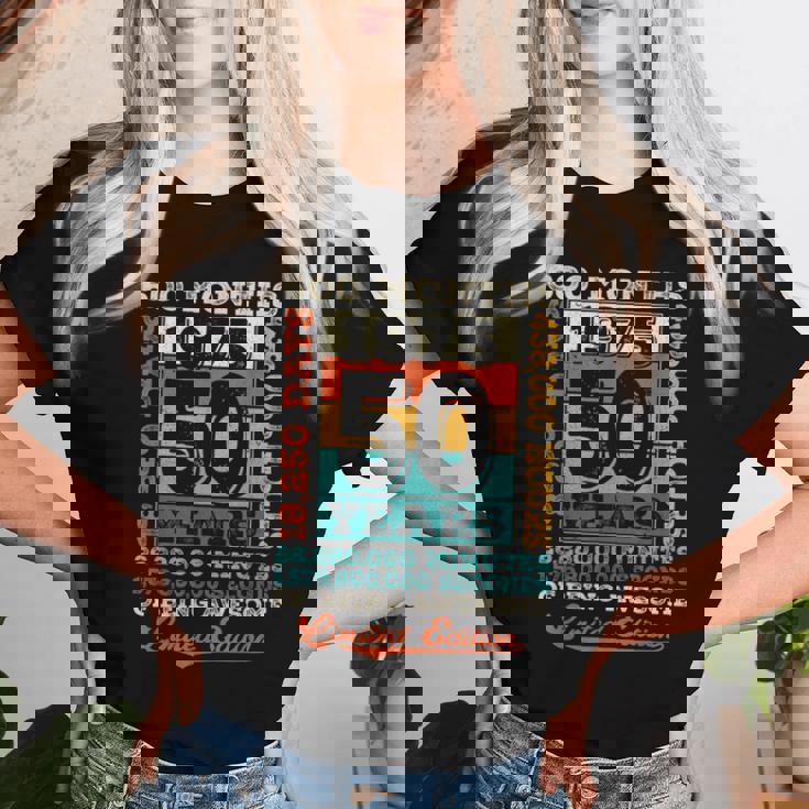 ヴィンテージ 1975 ギフト 男性 女性 長寿祝い 1975年生まれ 還暦祝い ユニークな誕生日プレゼント レディースTシャツ 彼女への贈り物